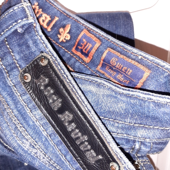 Rock Revival Gwen Jeans - Picture 2 of 2